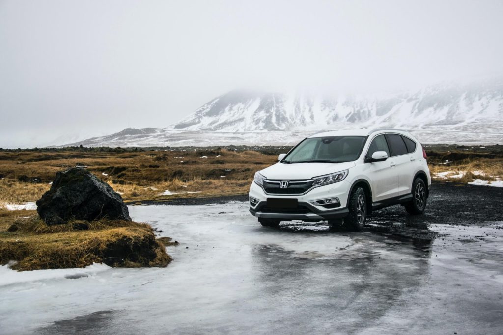Honda SUV car white