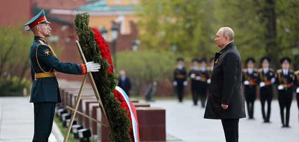Victory Day celebrations do not hide how bad things are going for Putin in Ukraine