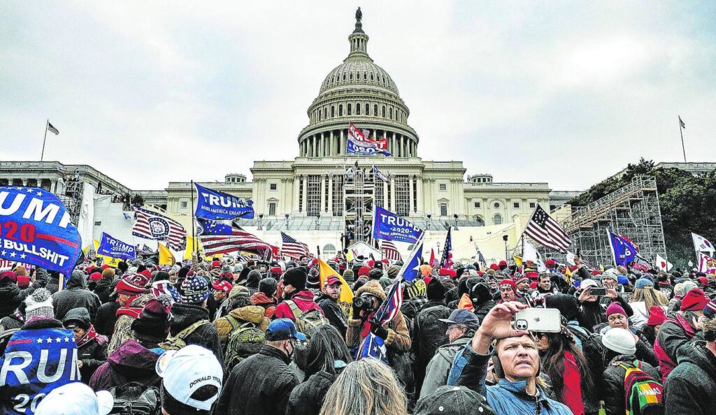 Thousands of Trump supporters marched to the Capitol to prevent Joe Biden from being certified as the new president./Samuel Corum/afp