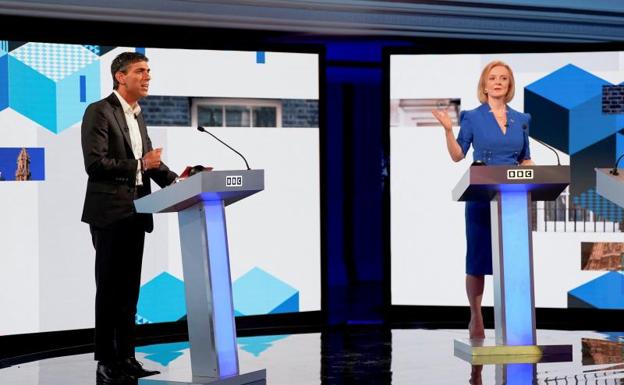 Truss and Sunak showed great vehemence at various points in the debate.  /Jacob King/REUTERS