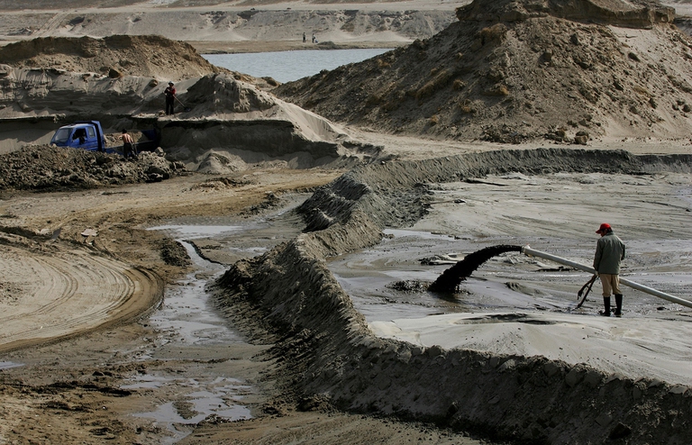 sand extraction