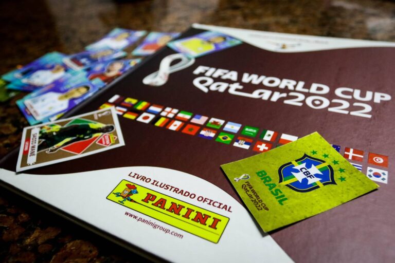 iFood starts selling World Cup album stickers