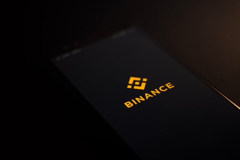 Binance has compliance flaws and is in the crosshairs of US officials, says Reuters